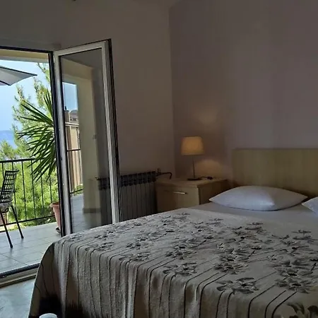 Roscic Podgora (Split-Dalmatia)