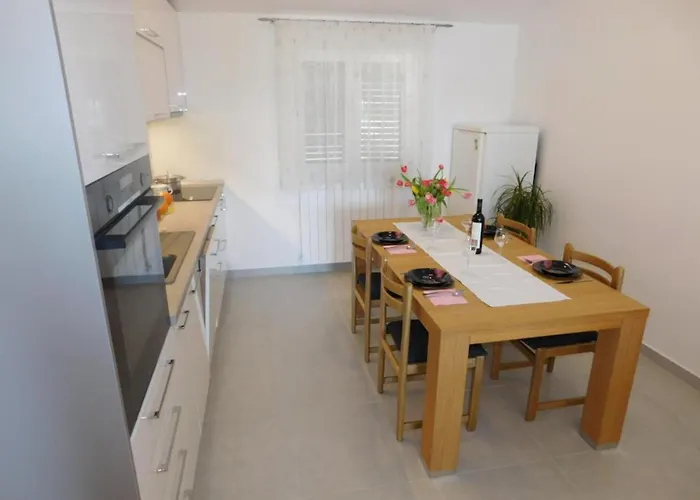 아파트 Roscic 포드고라